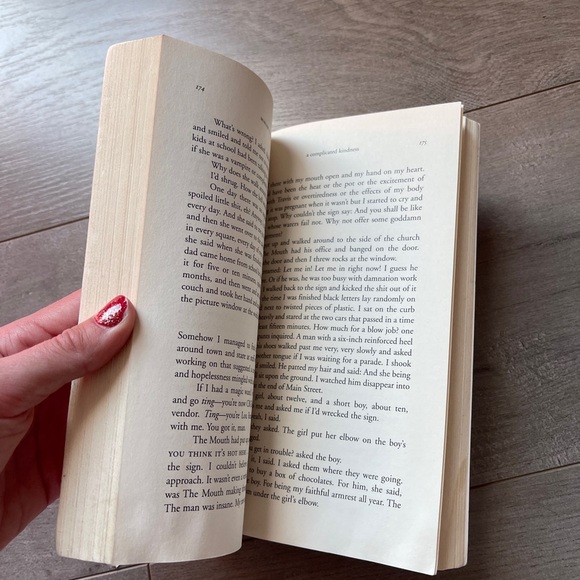 A Complicated Kindness Book by Miriam Toews - Picture 4 of 4